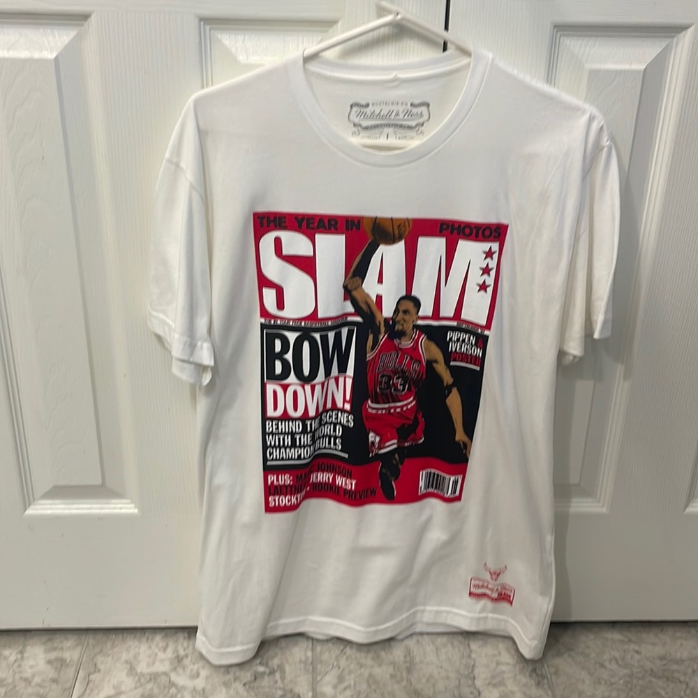 Mitchell & Ness White SLAM Magazine Scottie Pippen Graphic Tee